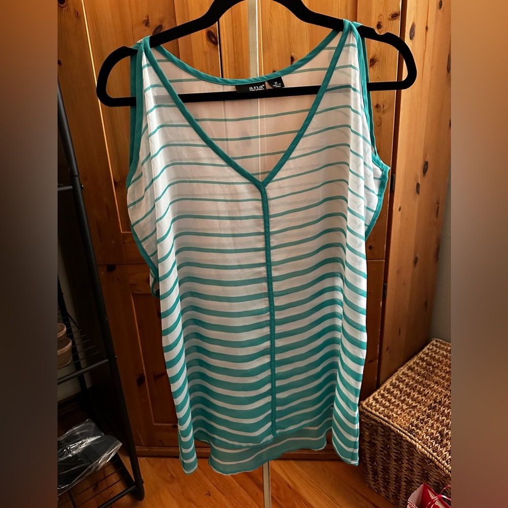 Ana cute shear umbre top with cold shoulder